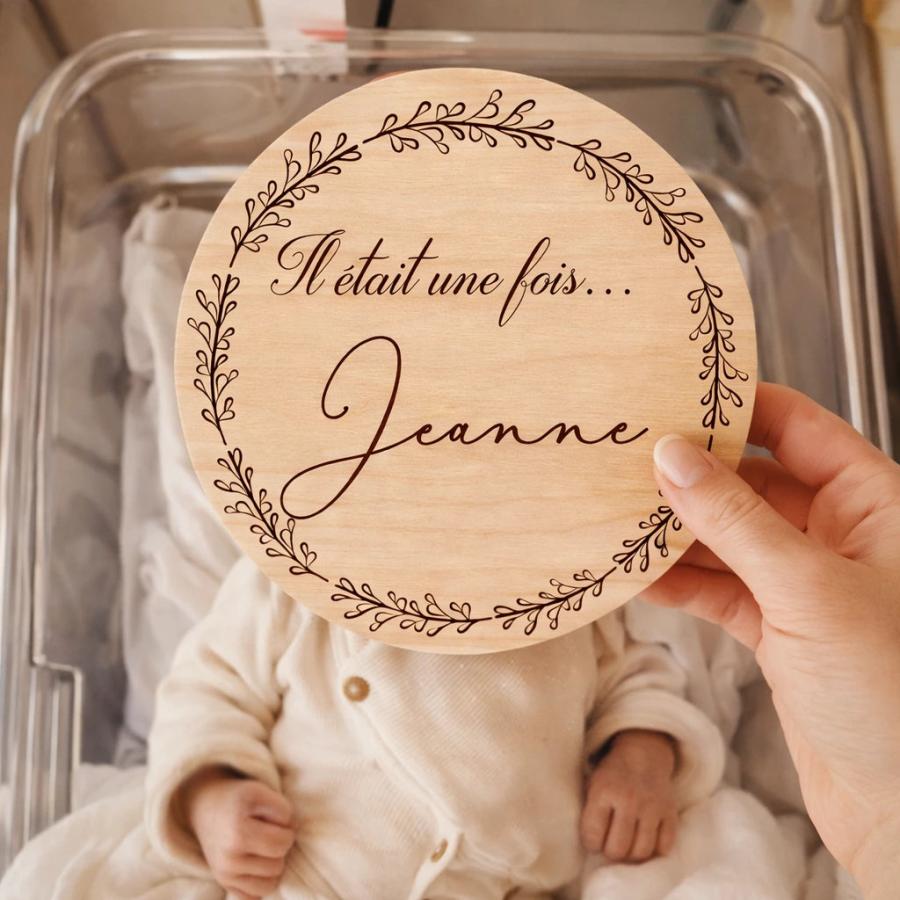 Carte de naissance en bois personnalisée