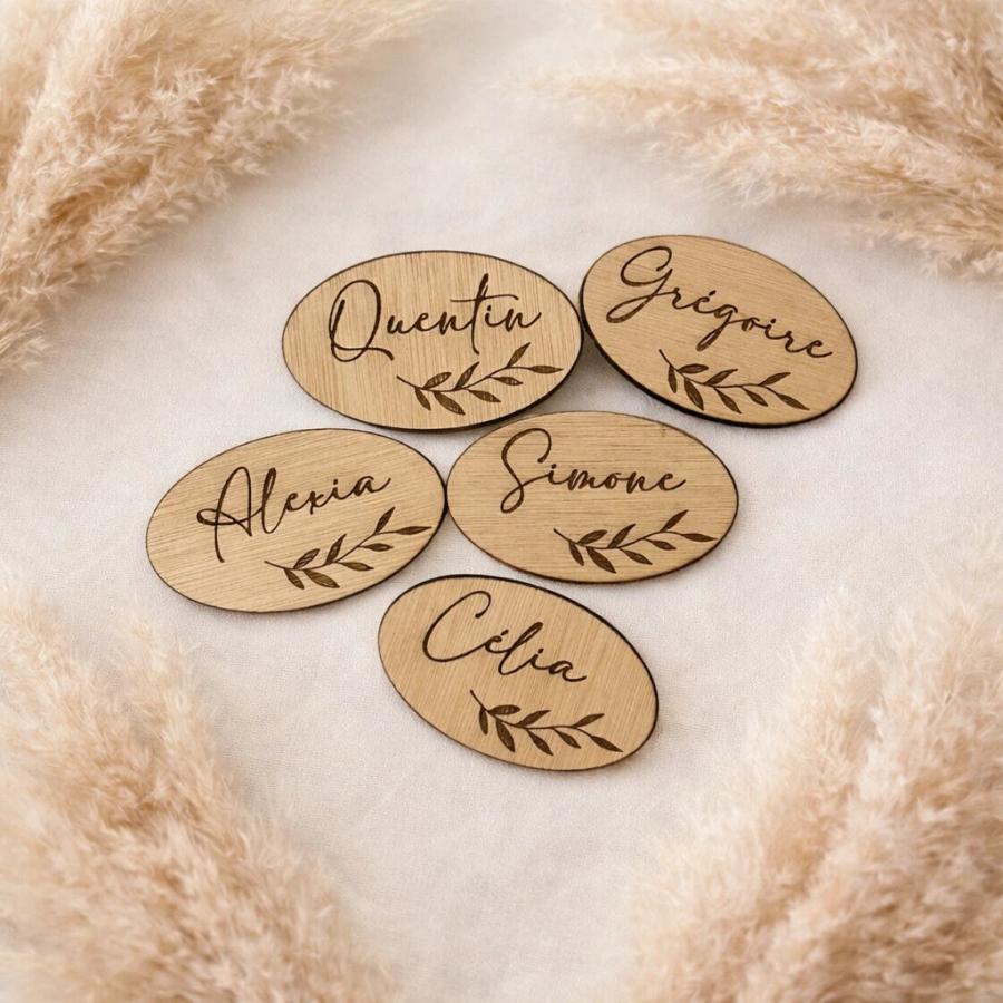 Marque places en bois personnalisés